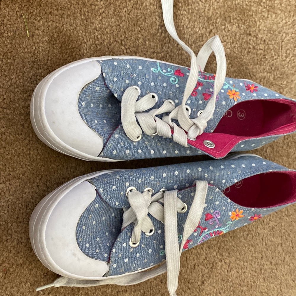 Kid shoes